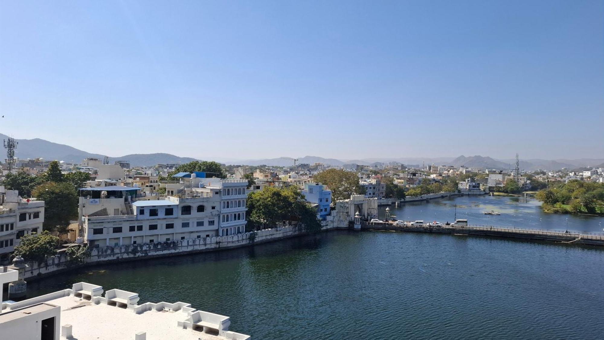 Antariksh Hotel Udaipur Exterior foto